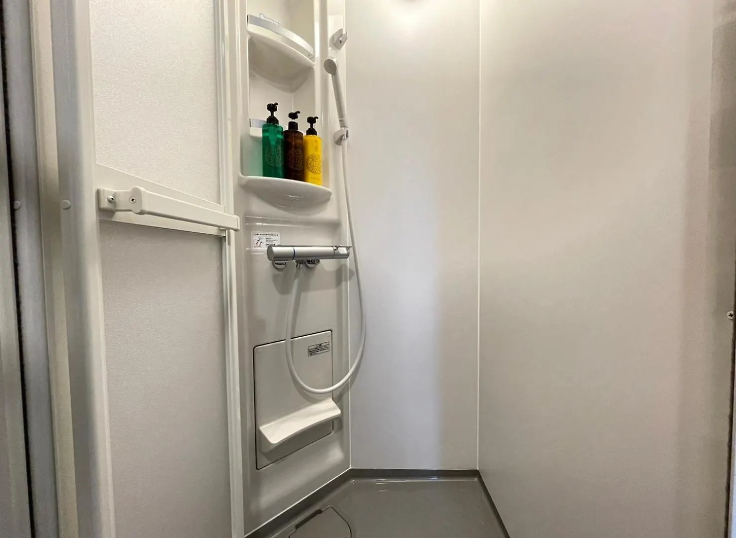 A&C House 新大阪3 Apartment